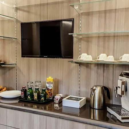 فندق مبيت وإفطار Ago's