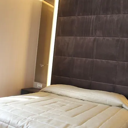 Ago's 3* روكاراسو