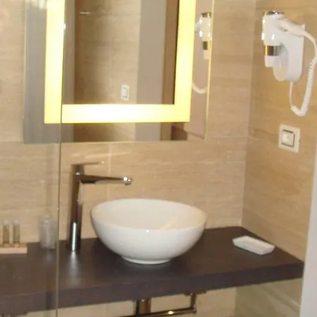 Ago's فندق مبيت وإفطار 3*