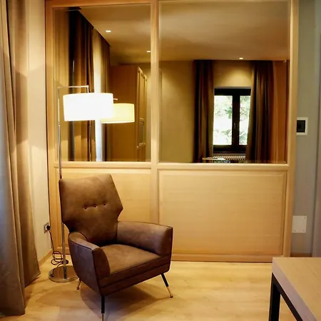 Ago's 3* روكاراسو